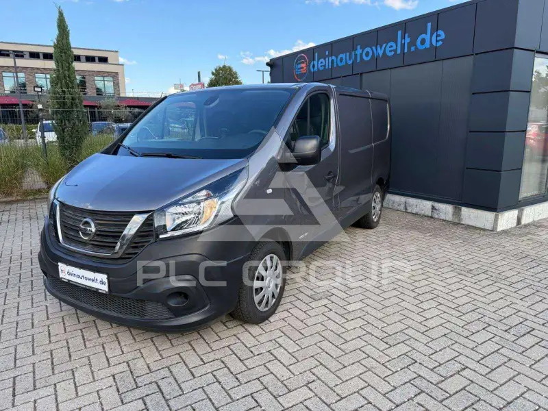 2017 Nissan NV 300