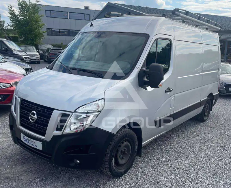 2017 Nissan NV 400