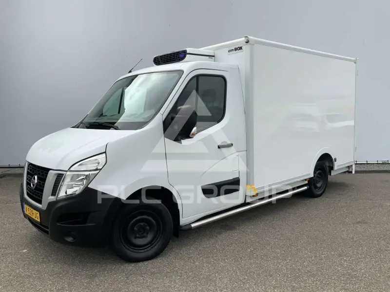 2017 Nissan NV 400