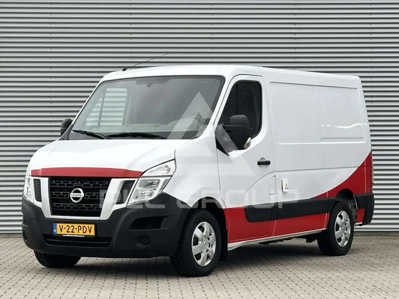 2017 Nissan NV 400