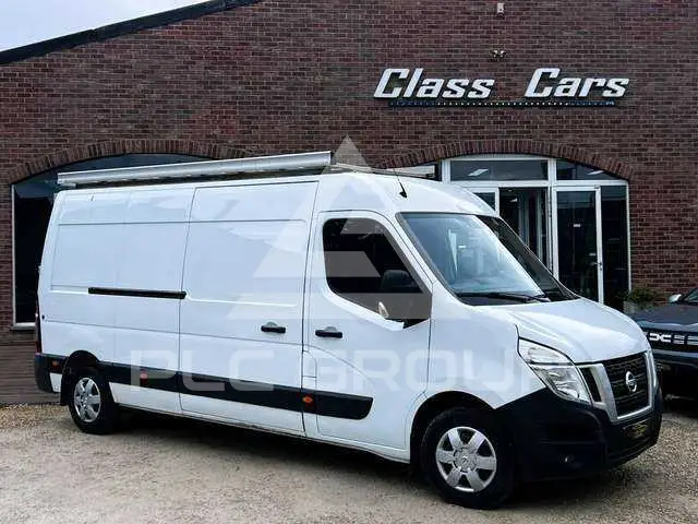2017 Nissan NV 400
