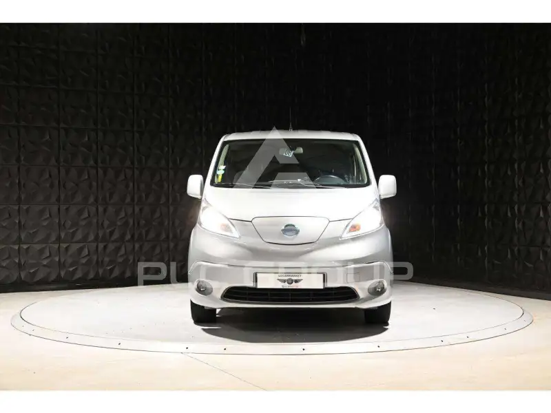 2017 Nissan NV 200