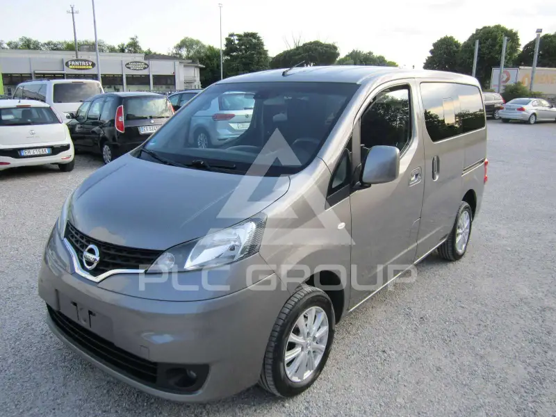 2017 Nissan NV 200