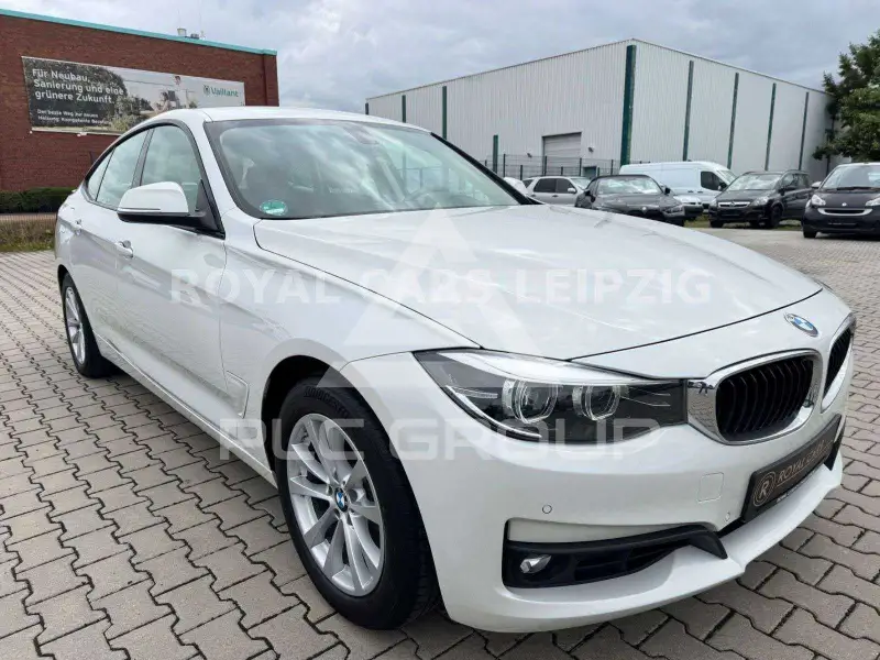 2017 BMW 325