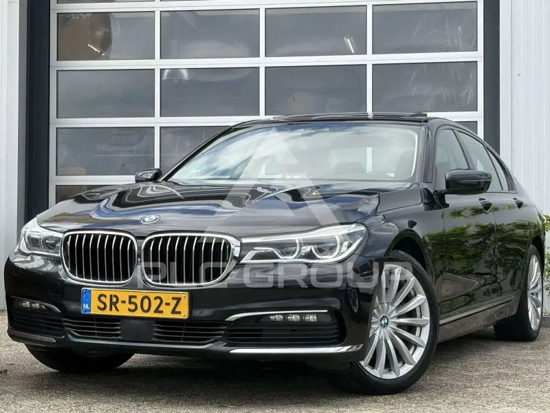 2017 BMW 740