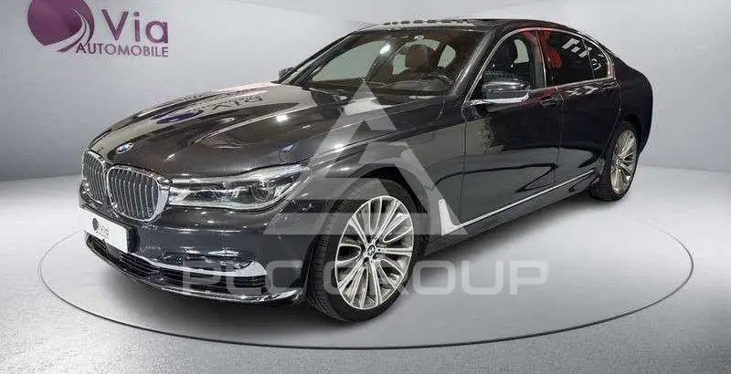 2017 BMW 740