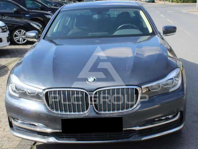 2017 BMW 740