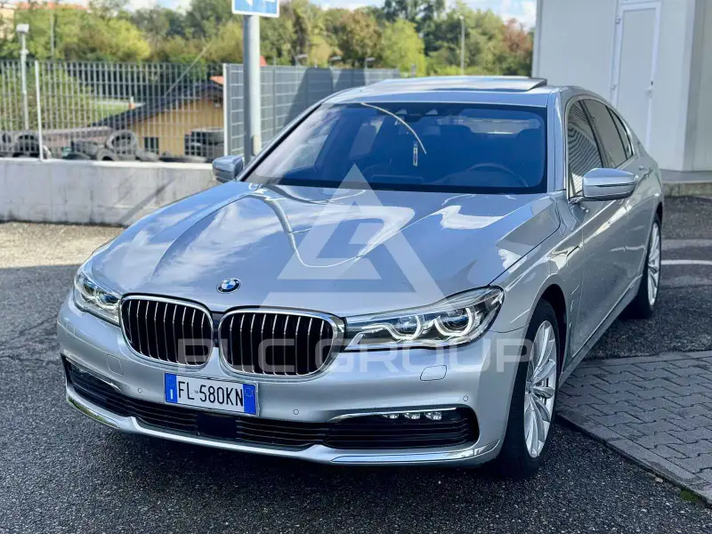 2017 BMW 740
