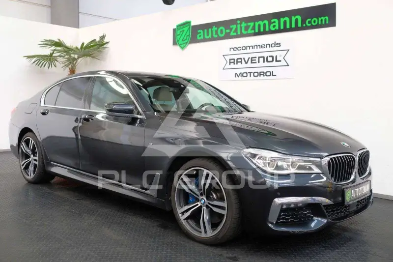 2017 BMW 740