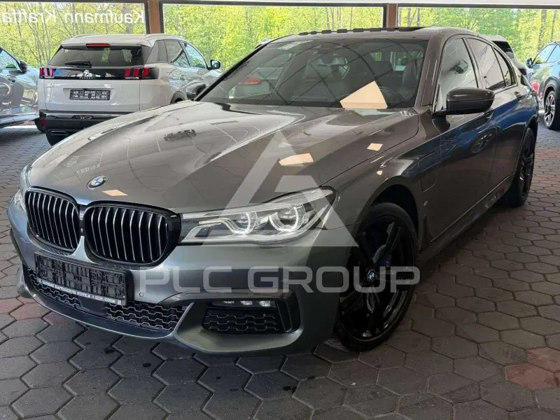 2017 BMW 740