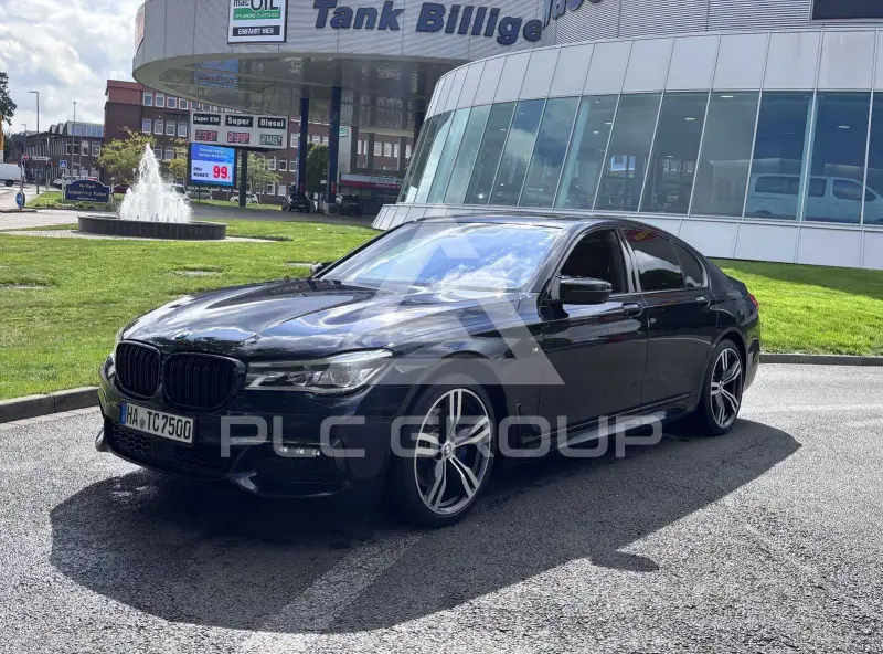 2017 BMW 740
