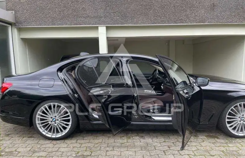 2017 BMW 740