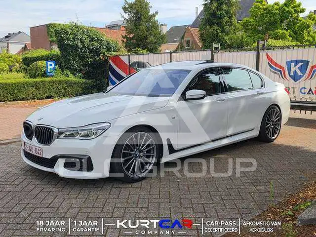 2017 BMW 740