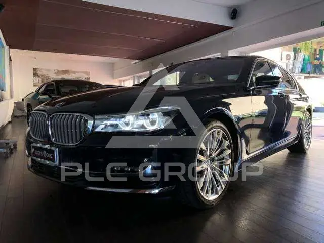2017 BMW 740