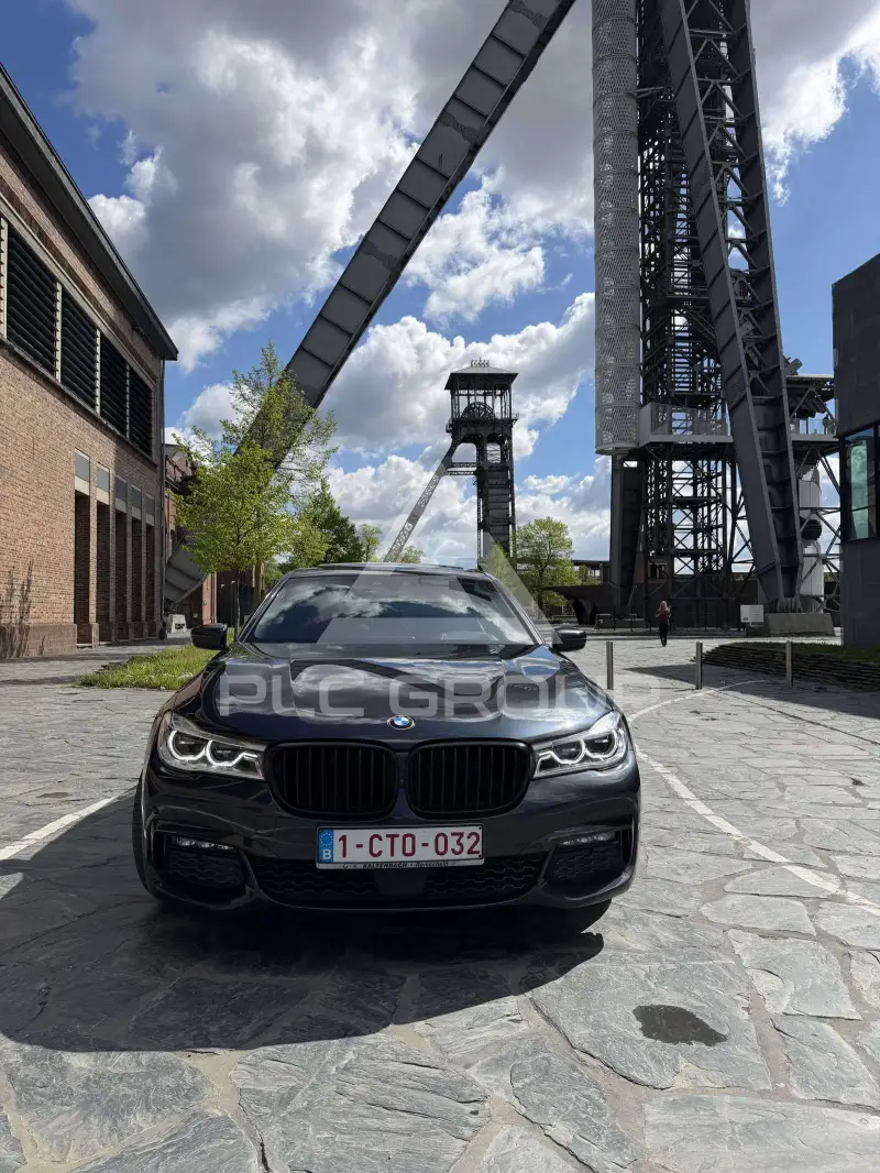 2017 BMW 740