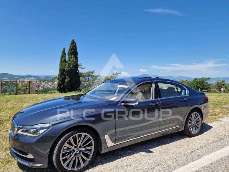 2017 BMW 740