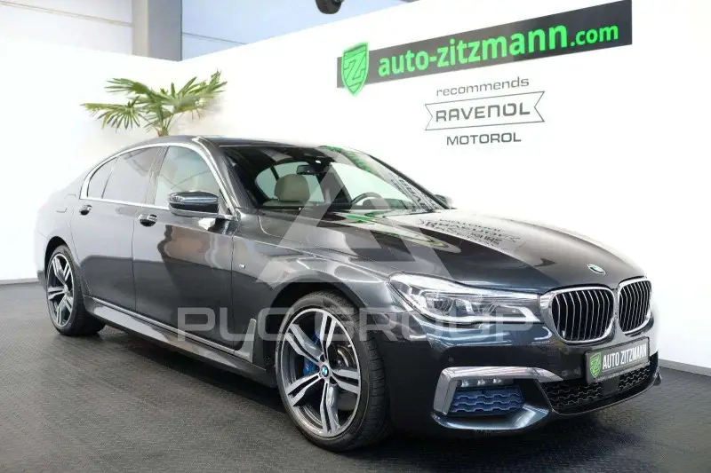2017 BMW 740