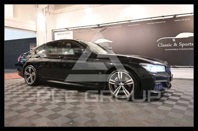 2017 BMW 740