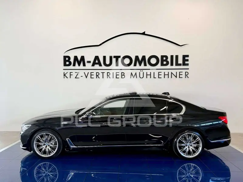 2017 BMW 750
