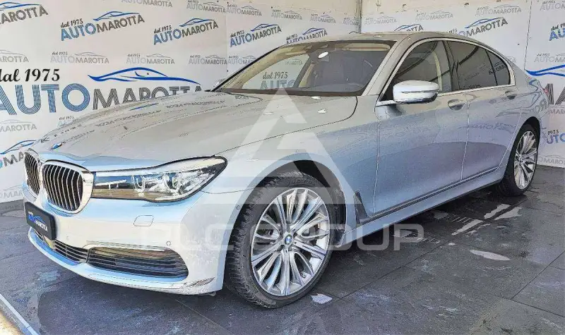 2017 BMW 750