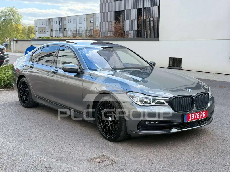 2017 BMW 750