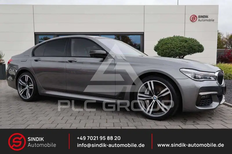 2017 BMW 750