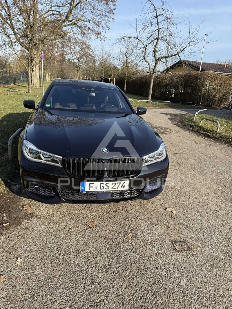 2017 BMW 750