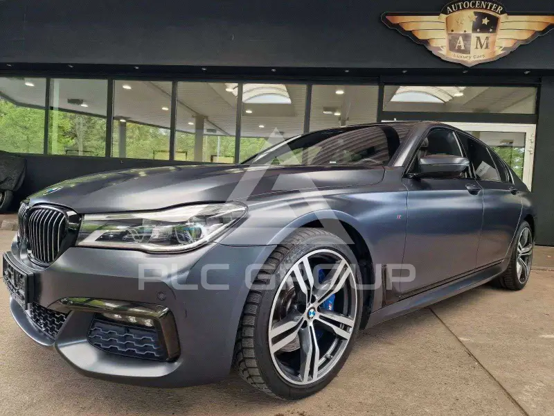 2017 BMW 750