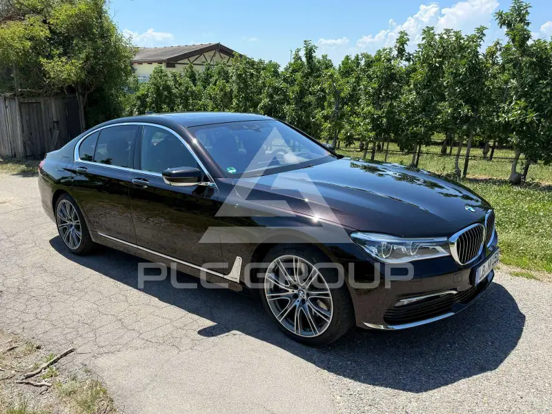 2017 BMW 750