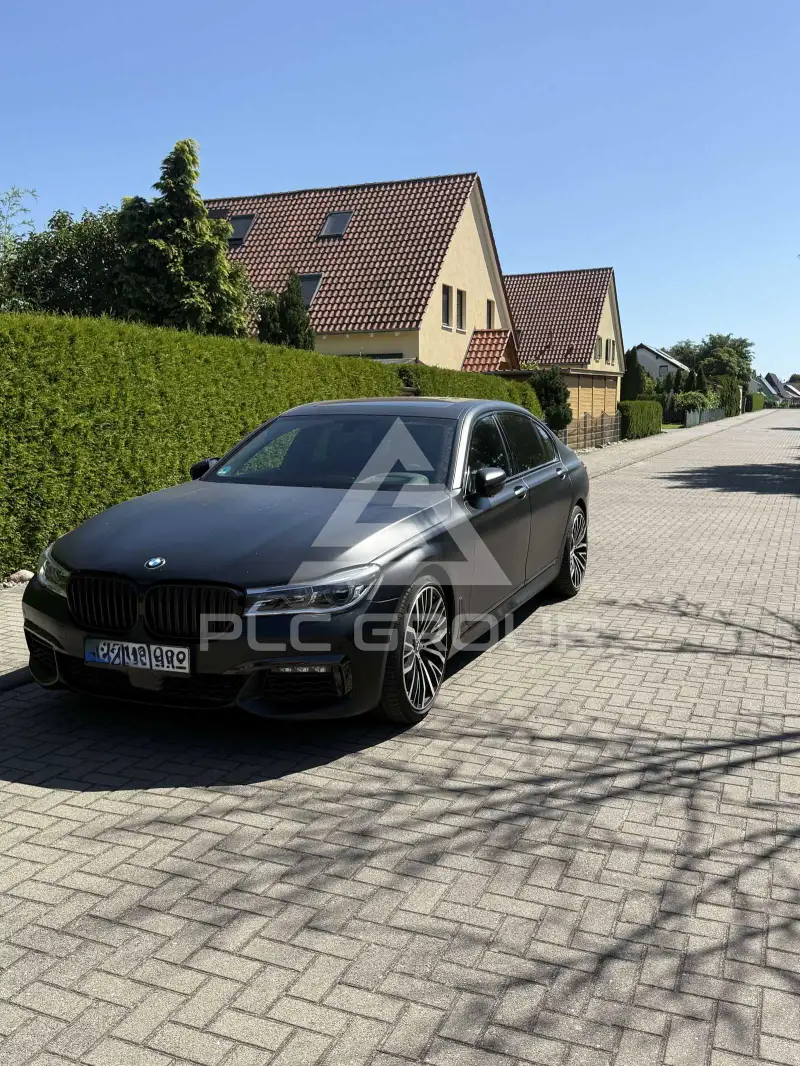 2018 BMW 750