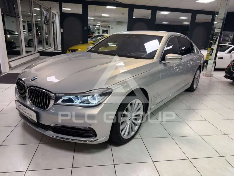 2017 BMW 750