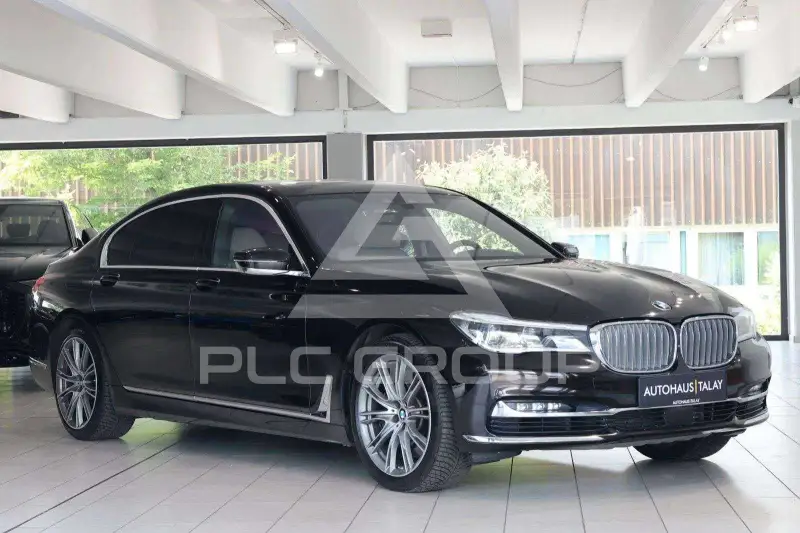 2017 BMW 760
