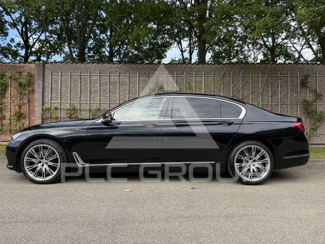 2017 BMW 760