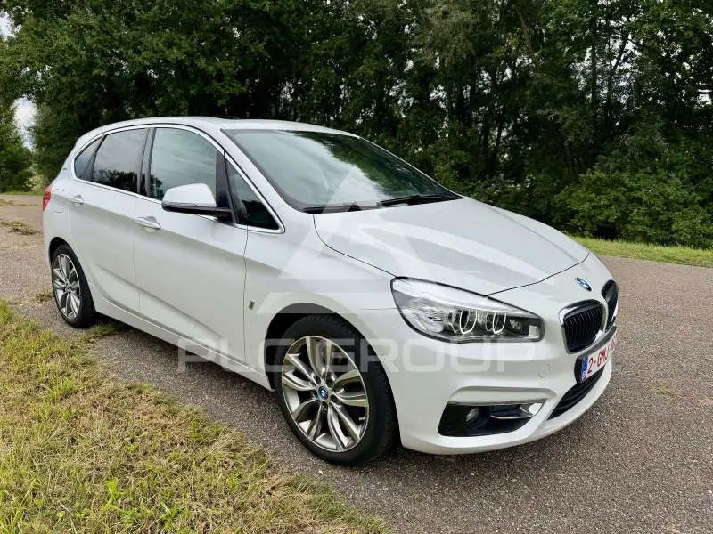 2017 BMW 225