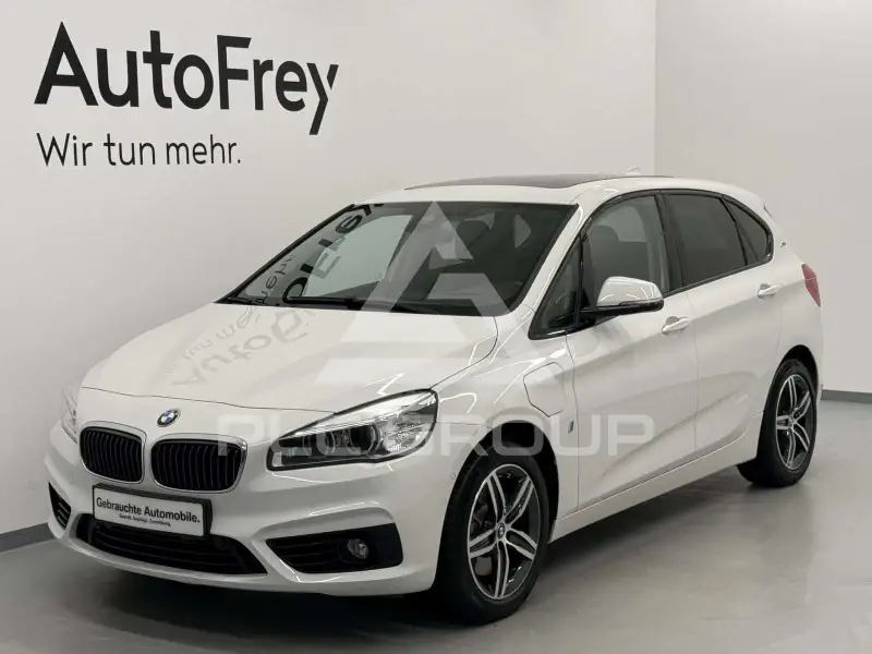 2017 BMW 225