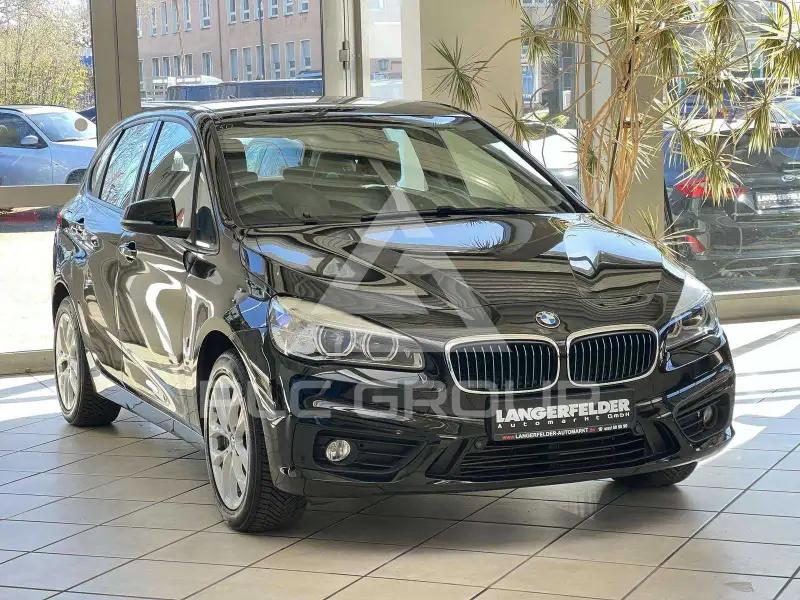 2017 BMW 225