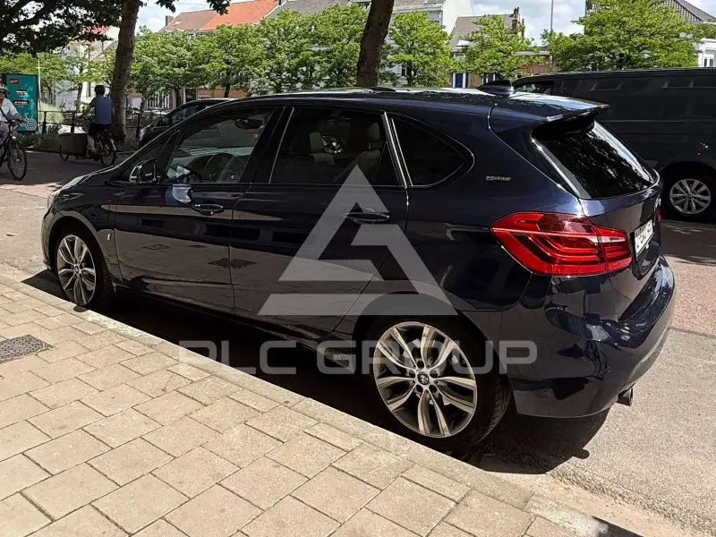 2017 BMW 225