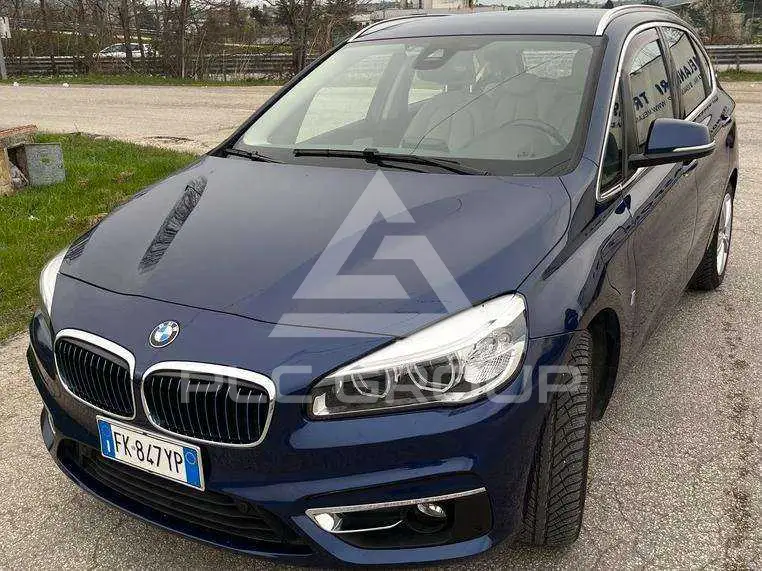 2017 BMW 225