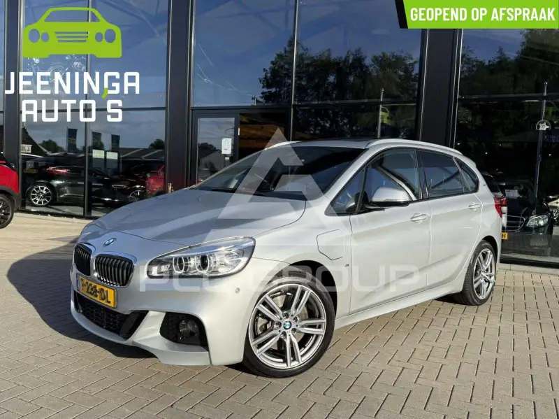 2017 BMW 225