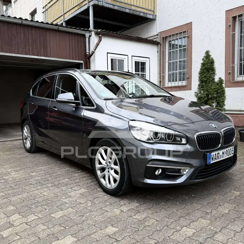 2017 BMW 225