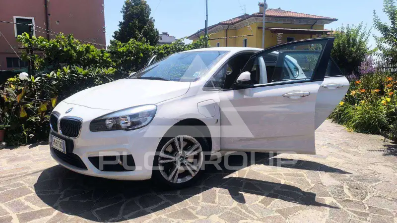 2017 BMW 225