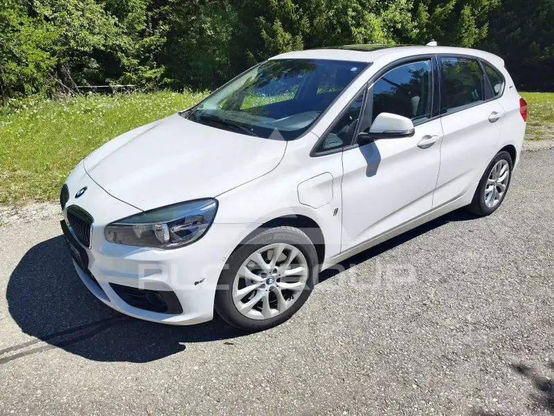 2017 BMW 225