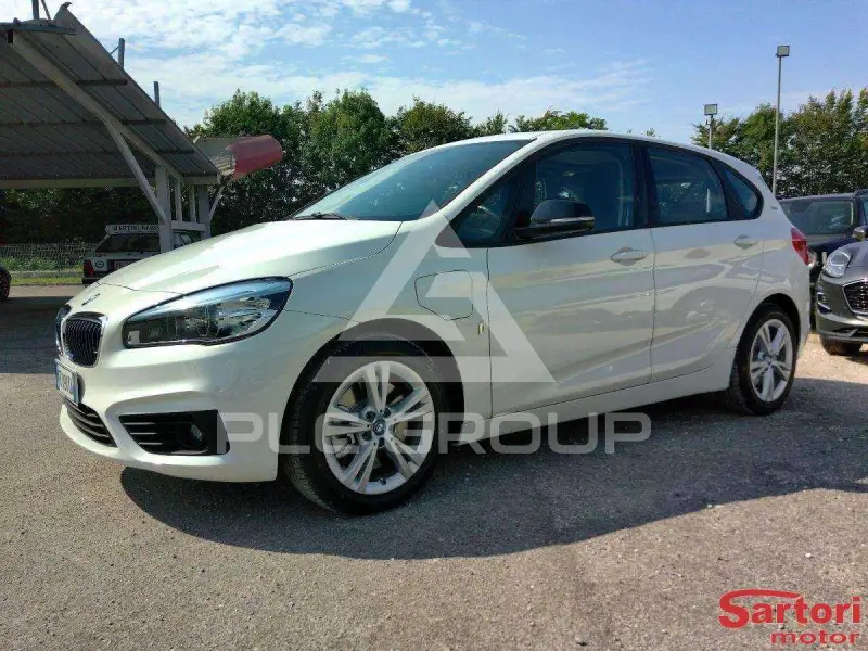 2017 BMW 225