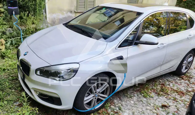 2017 BMW 225