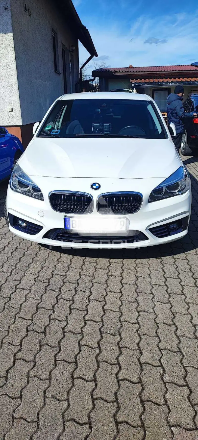 2017 BMW 225
