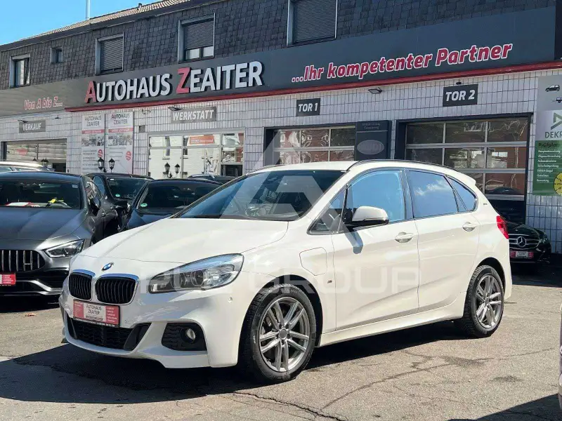 2017 BMW 225