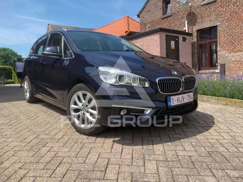 2017 BMW 225