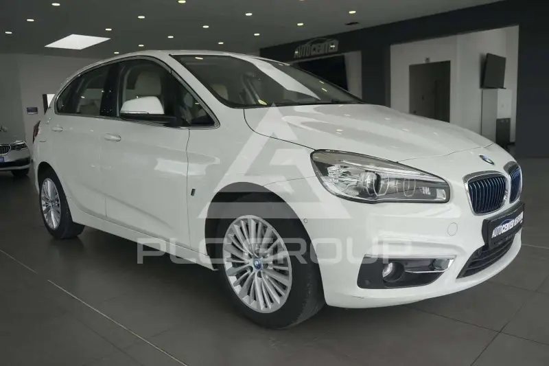 2017 BMW 225