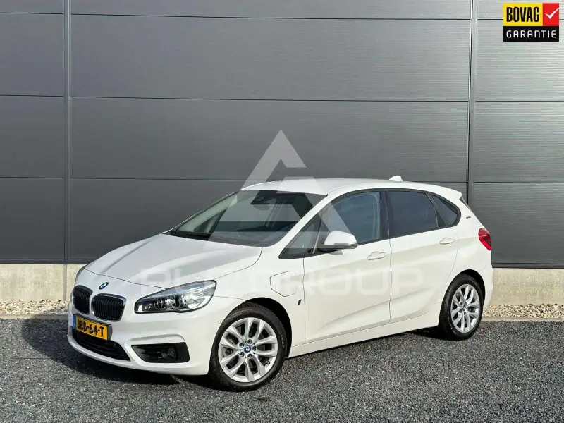 2017 BMW 225