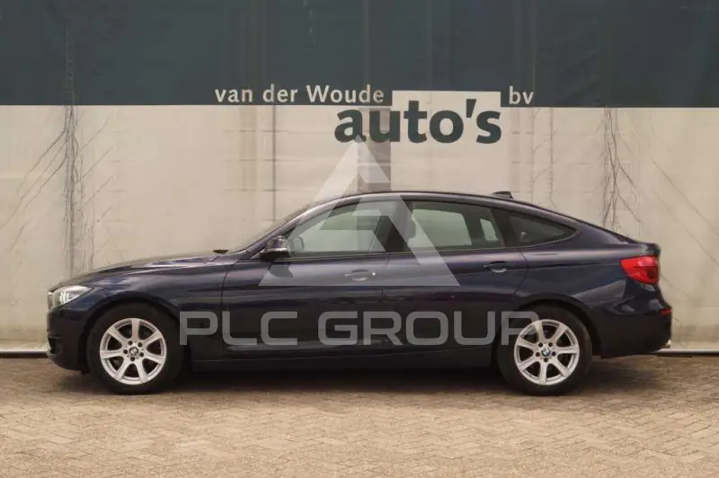 2017 BMW 320